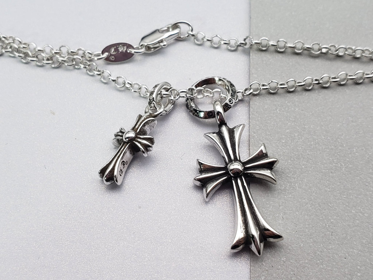 Chrome Jewels No Diamond Double Cross Necklace