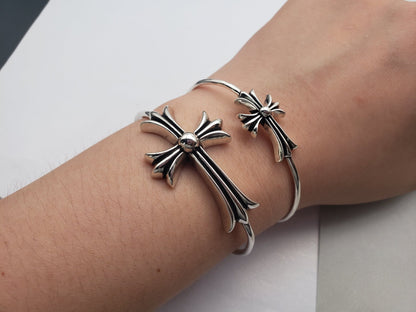 Chrome Design Vintage Classic Cross Bracelet Big/Small