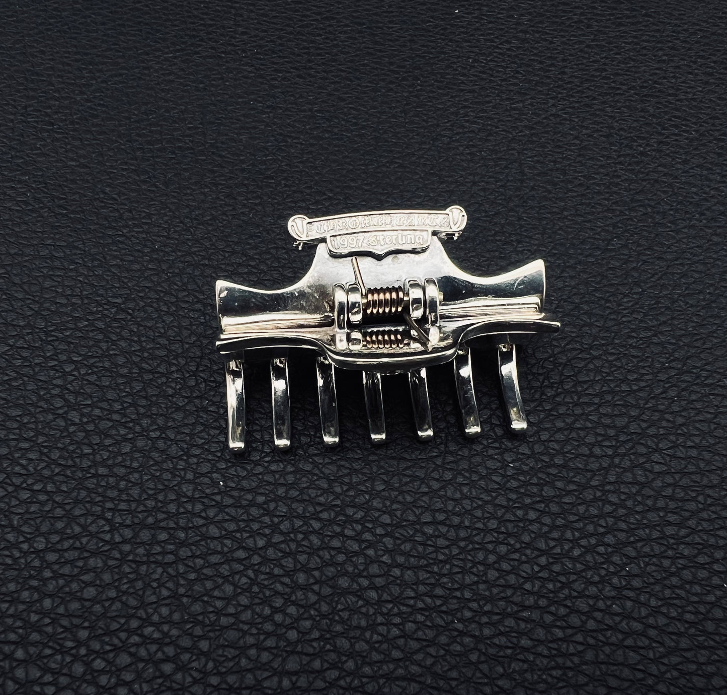 Chrome Style Cross Shark Retro Hairpin