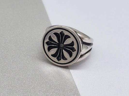 Chrome Jewelry Disc Crusader Flower Ring